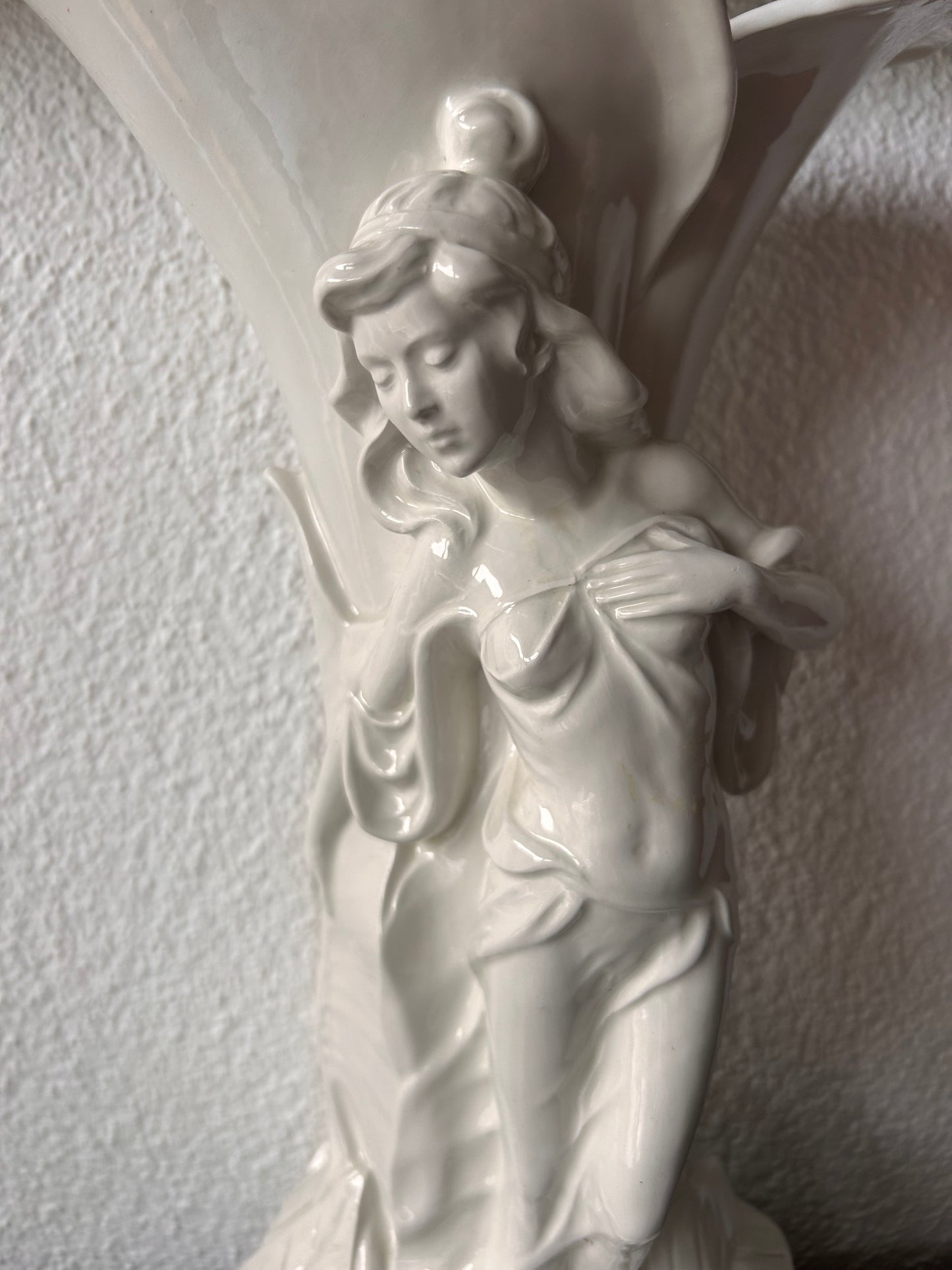 Design Toscano — Calla Lily Maiden Vase, Art Nouveau Style, Made in Italy