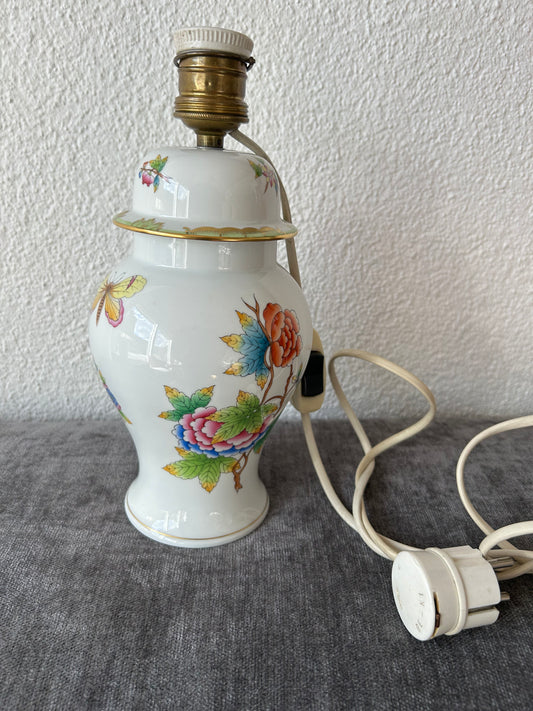 Porcelain table lamp with 'Queen Victoria' pattern by Herend