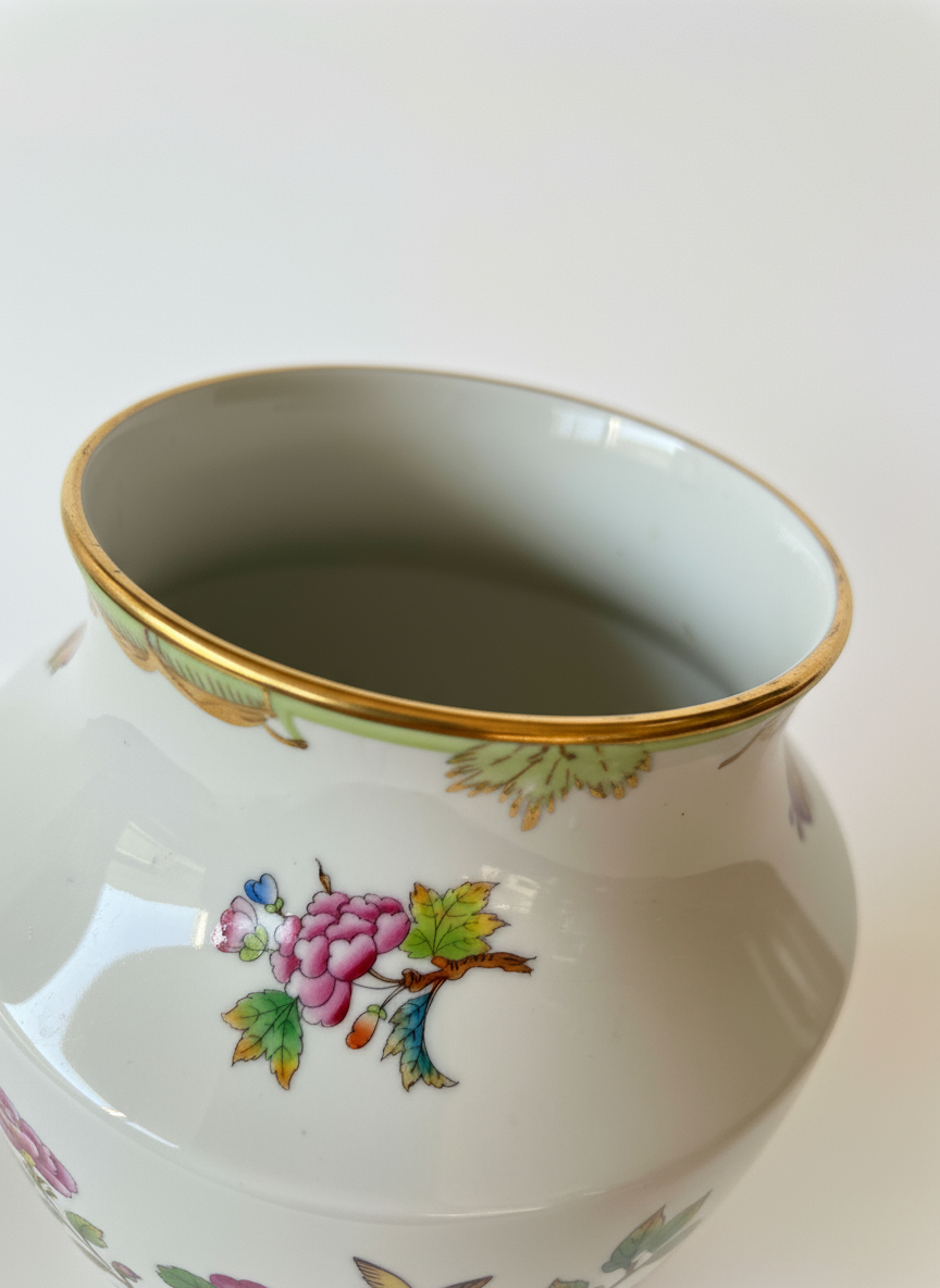 Herend Victoria Vase Medium - Image 2
