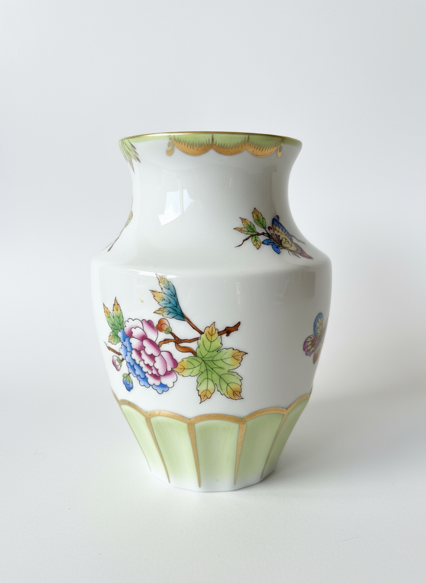 Herend Victoria Vase Small - Image 2
