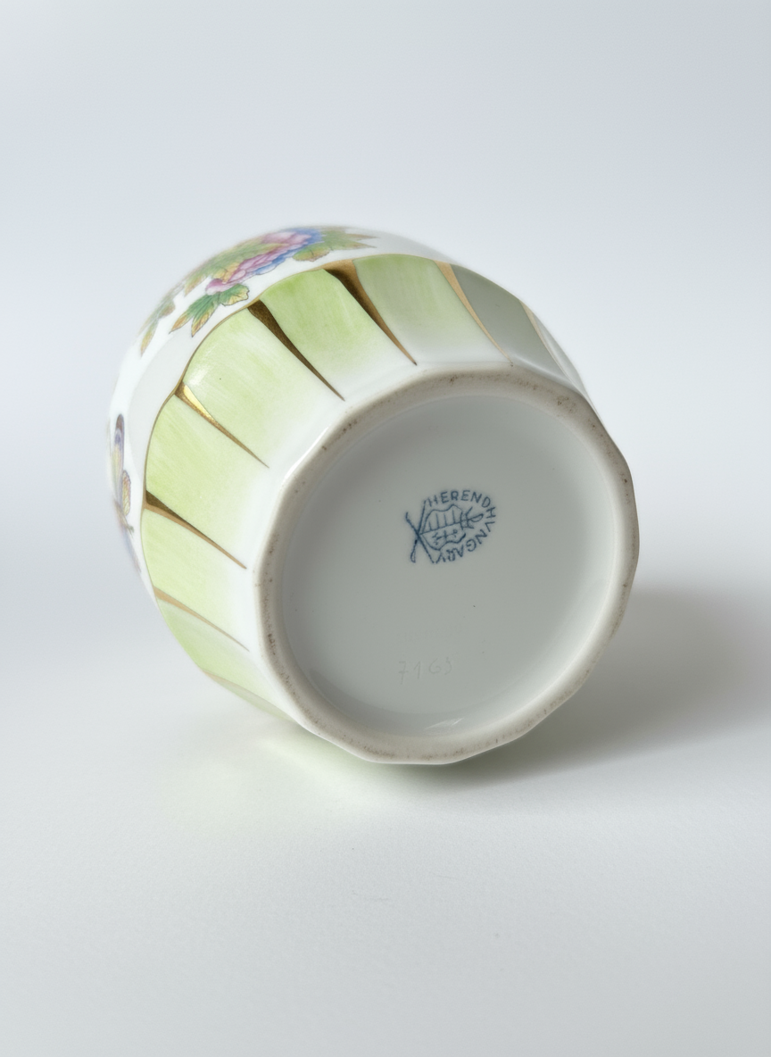 Herend Victoria Vase Small - Image 4